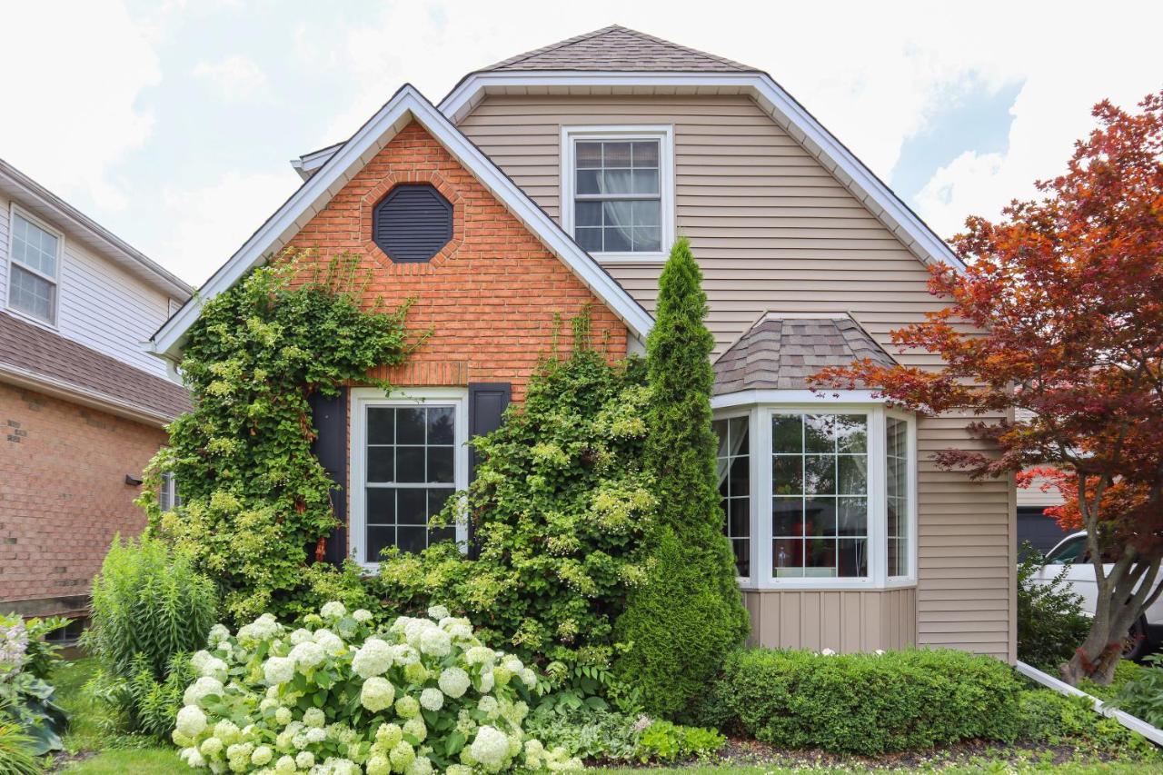 The Promenade Cottage License # 002-2023 ナイアガラオンザレイク エクステリア 写真